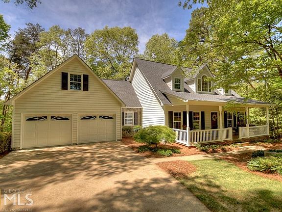 2nd image of 440 Westwoods Dr