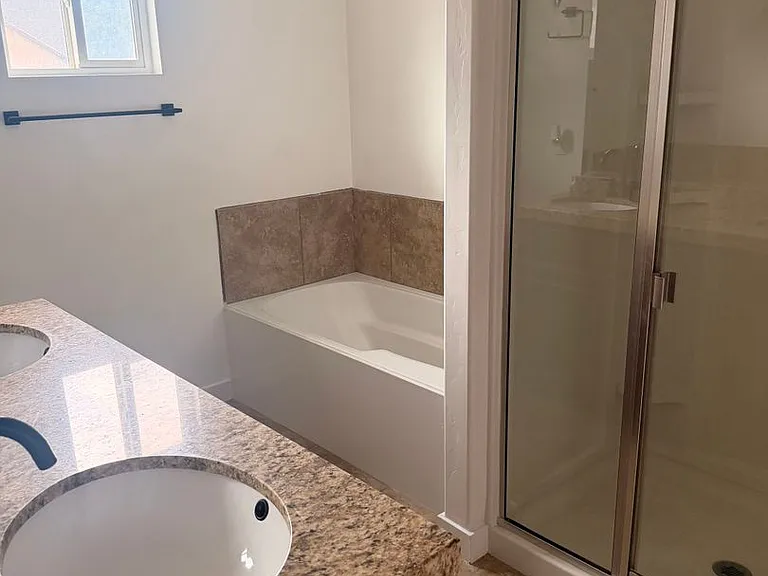 371 S 790 W — Photo 6