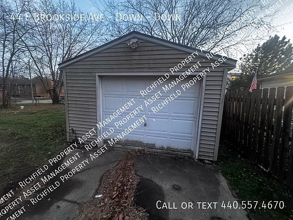 3rd image of 44 E Brookside Ave