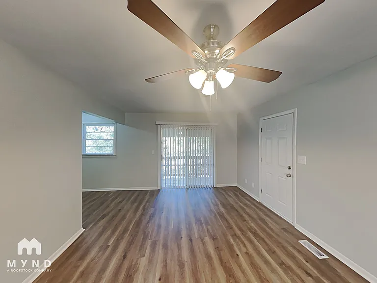 3672 Stanford Cir — Photo 14