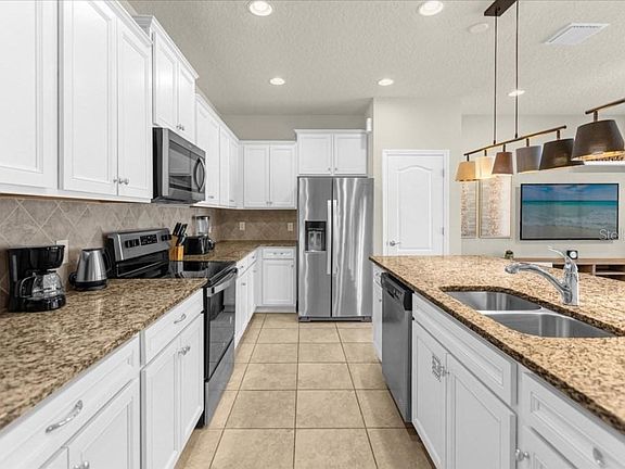 4th image of 2413 DUBAI ST
