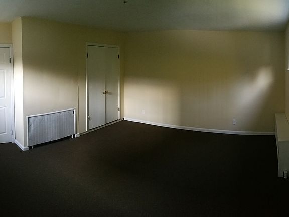 1ST BEDROOM