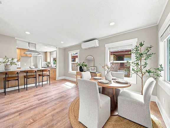 5th image of 6310 SE 72nd Ave