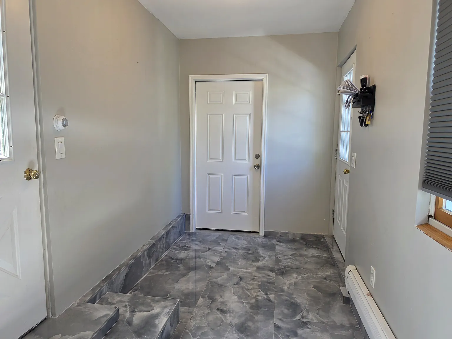 1 bed, 750 sqft, $2,200 — Photo 3