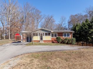 421 Maple Ave, Oliver Springs, TN 37840