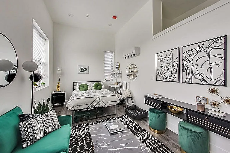 Non lofted studio