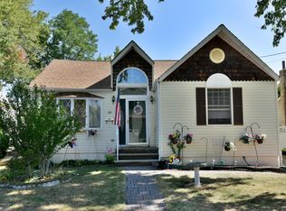 20 Day Ave, Middletown, NJ 07748