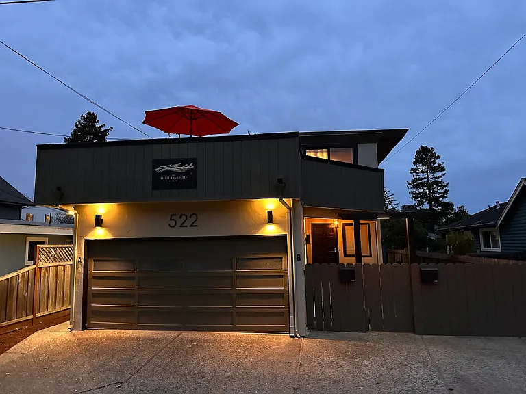 522 Oak Dr #B — Photo 2