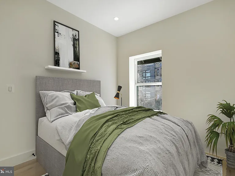 2121 3rd St NE #2 — Photo 7