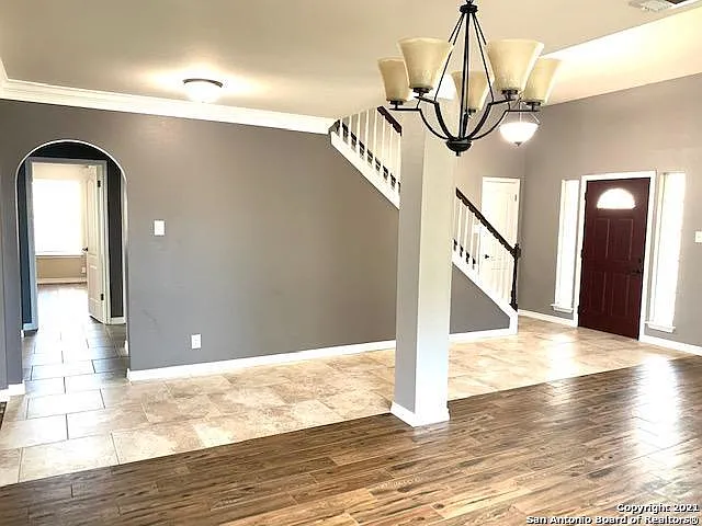 2546 Woodland Village Pl — Photo 4