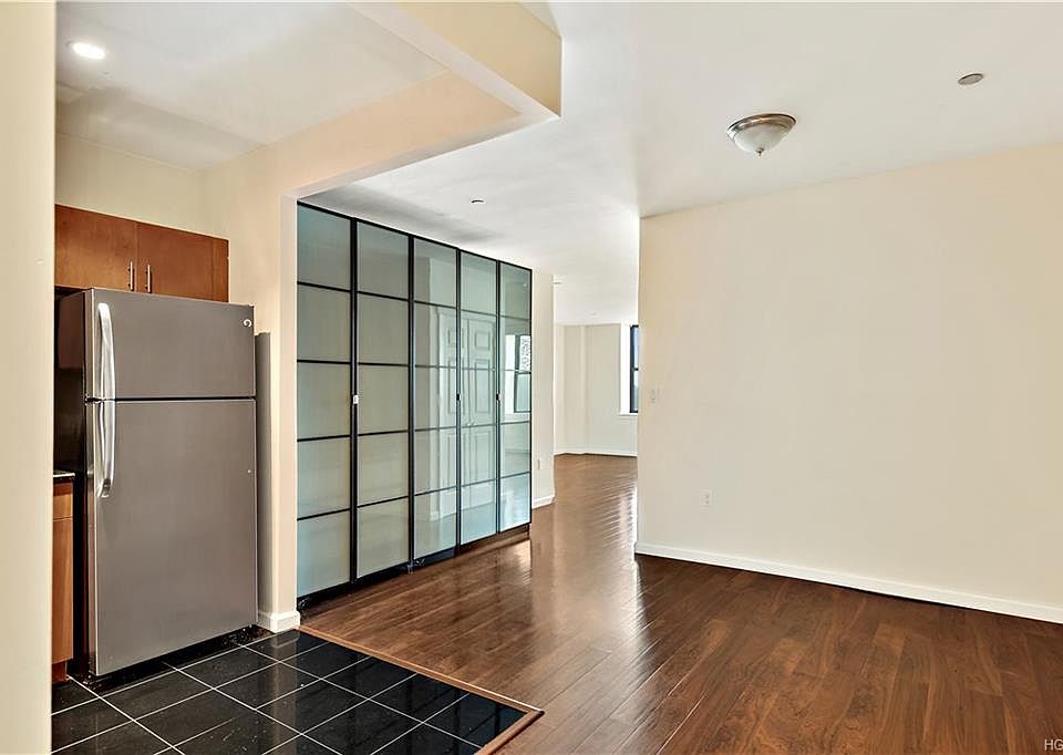 1st image of 23 Water Grant St APT 1J