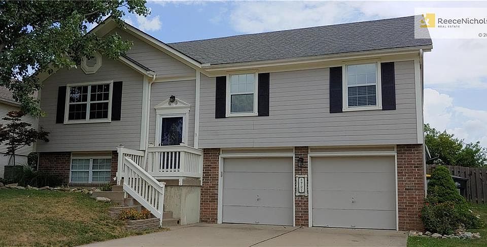 1st image of 1721 NE Stonewood Dr