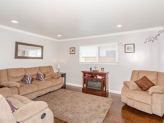 2nd image of 13547 Phillippi Ave