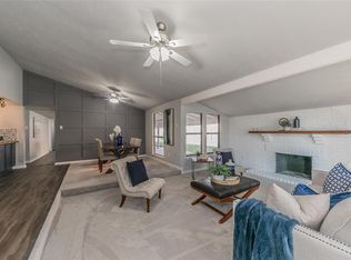 813 Forest Glen Dr, Bedford, TX 76021