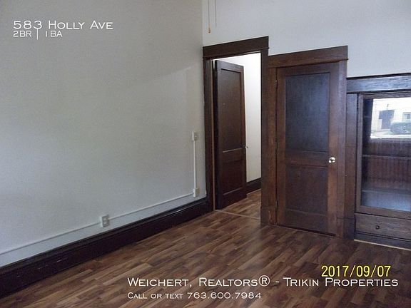 5th image of 583 Holly Ave