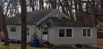 2nd image of 579 Academy St