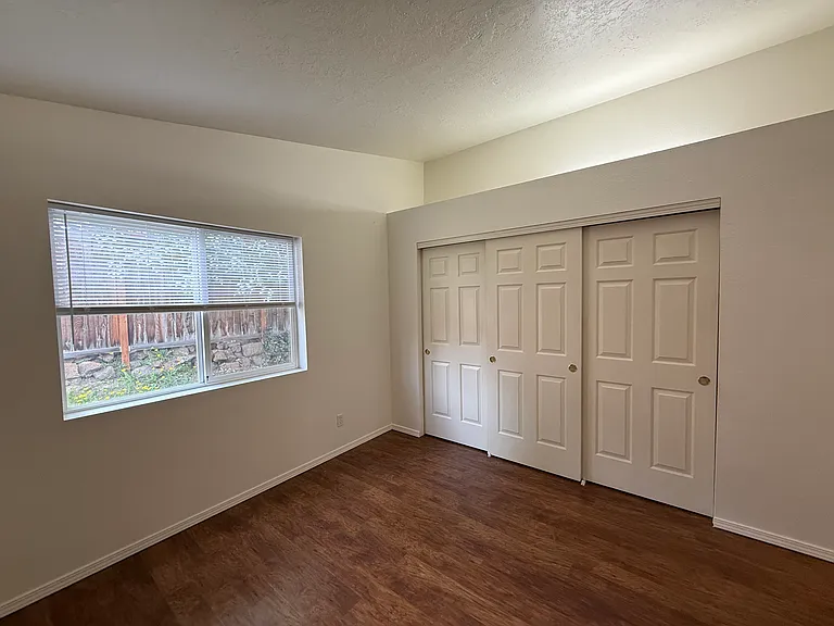 521 SW Forest Grove Dr — Photo 16