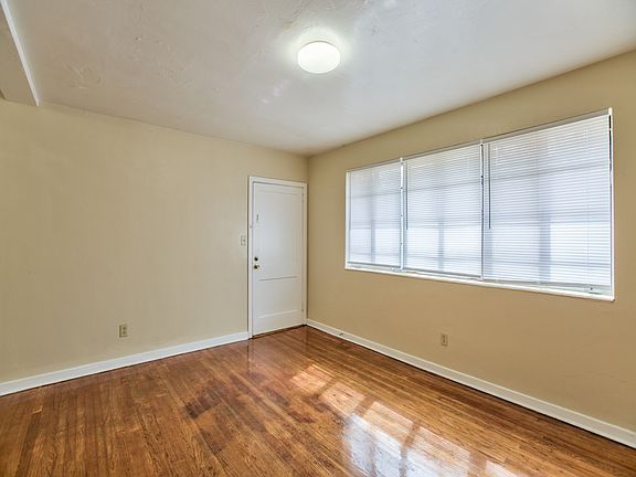 3rd image of 638-648 E Park Ave #19