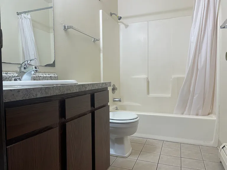 2355 Chalet Gardens Rd — Photo 21