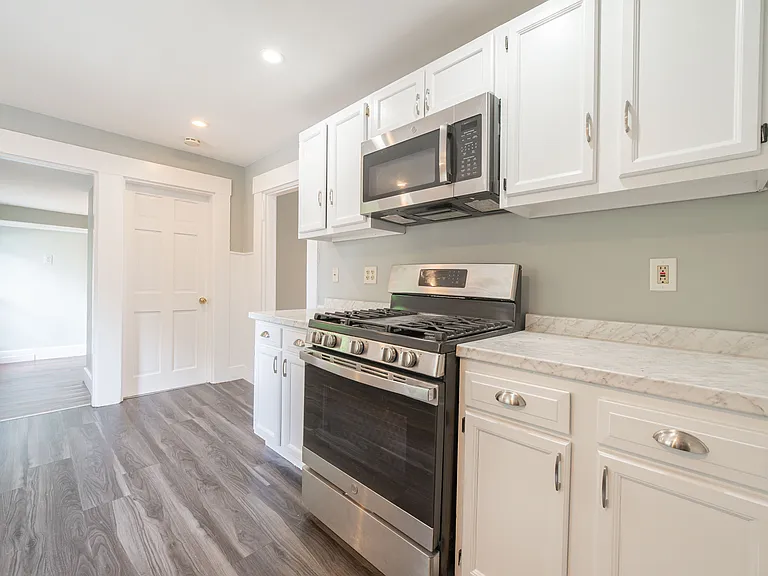 99 Vinton St #2 — Photo 10