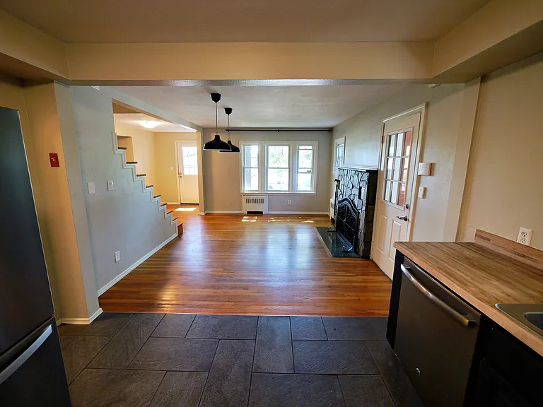 1026 Springfield St #1 — Photo 10