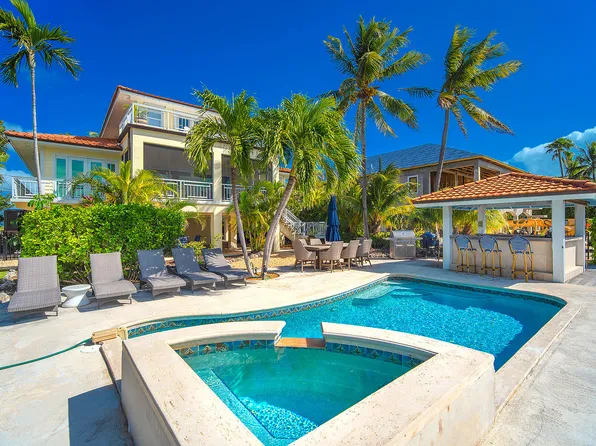4 Cannon Royal Dr, Key West, FL 33040