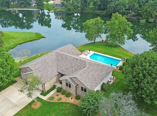 7038 E 107th Ct, Winfield, IN 46307