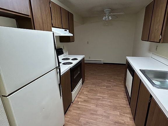 2nd image of 230 W Broadway St #7