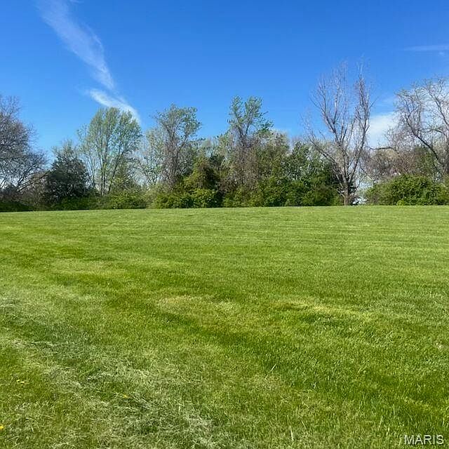 1st image of 2 Hunters Ridge Dr