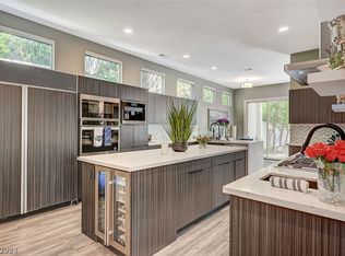 9005 Robinson Ridge Dr, Las Vegas, NV 89117