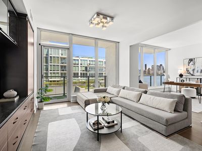 1200 Avenue At Port Imperial APT 406, Weehawken, NJ, 07086