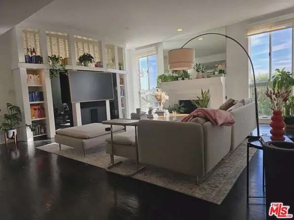 964 Hancock Ave APT 202, West Hollywood, CA 90069