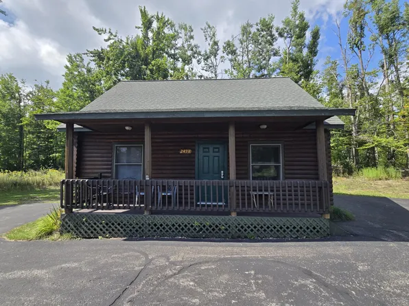 2498 Beaver Creek Dr, Gaylord, MI 49735
