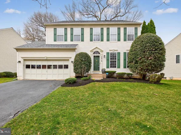 7810 Heritage Farm Dr, Gaithersburg, MD 20886