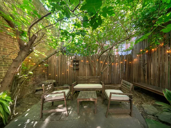 498 Bergen Street image 11 of 11