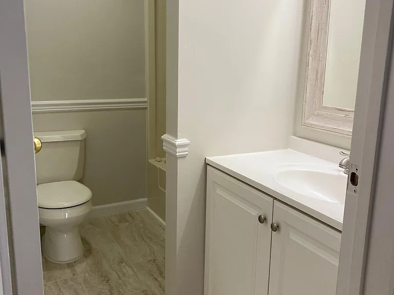 1317 Elm St #1 — Photo 8