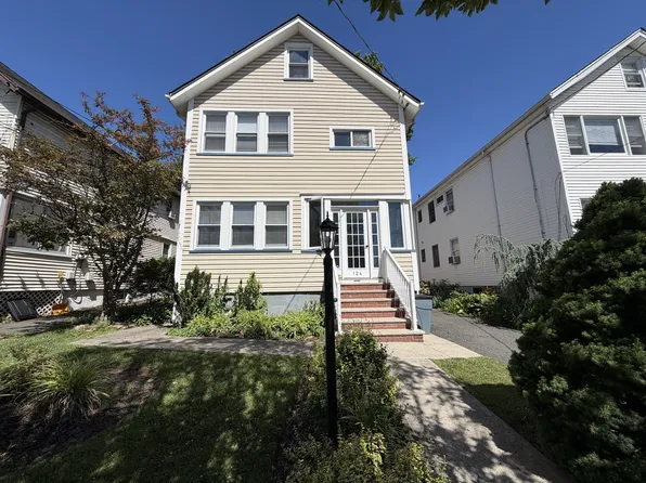124 Burnside Ave Floor 2, Cranford, NJ 07016