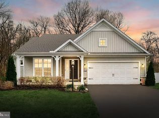 3568 Fox Pointe Ln, York, PA 17404