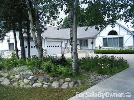 1st image of 1690 Lakewood Dr