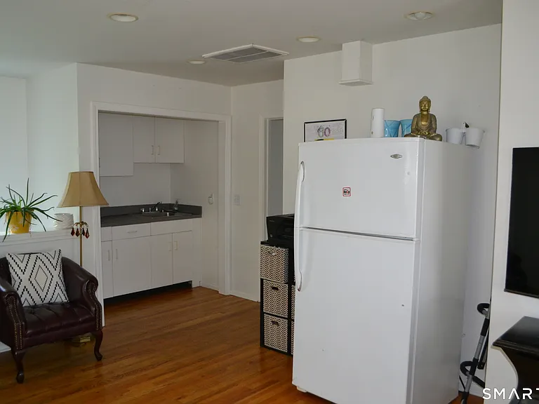 40 Emma Rd — Photo 17