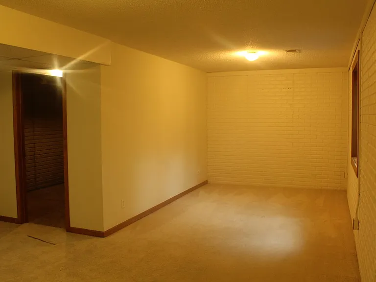 6218 Loretta Ln — Photo 12