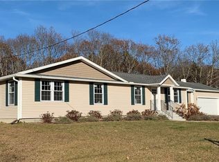 84 Mohawk Trl, Charlestown, RI 02813