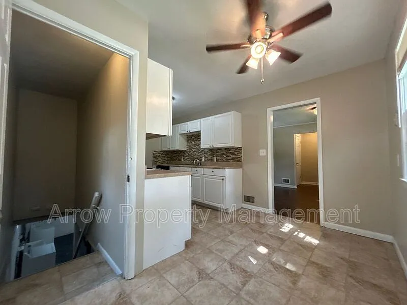 2 bed, 1.0 bath, $1,500 — Photo 3