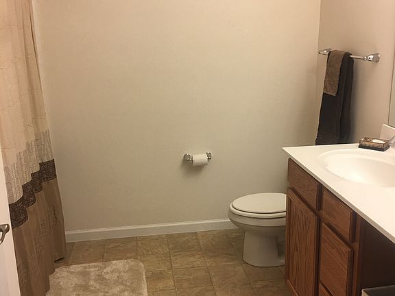 4th image of 723 Arbor Trails Dr