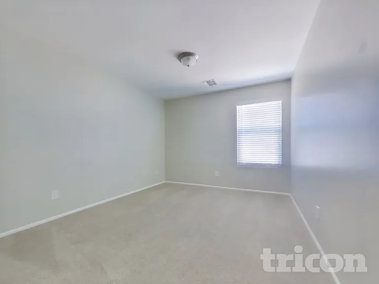 23670 W Levi Dr — Photo 12
