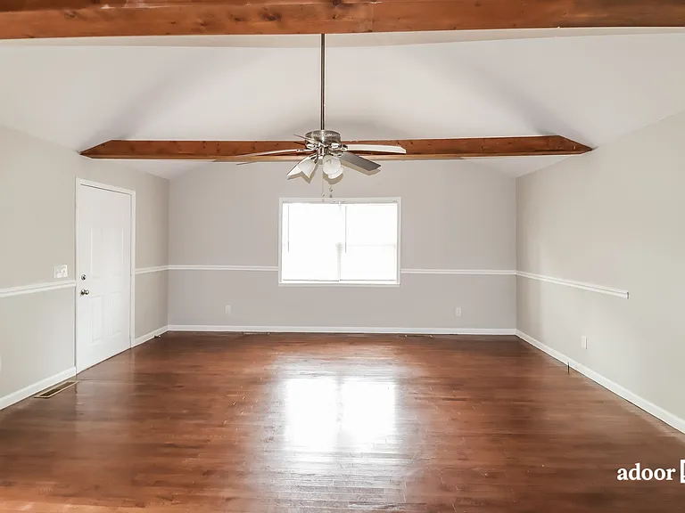 5310 Baggett Dr — Photo 5