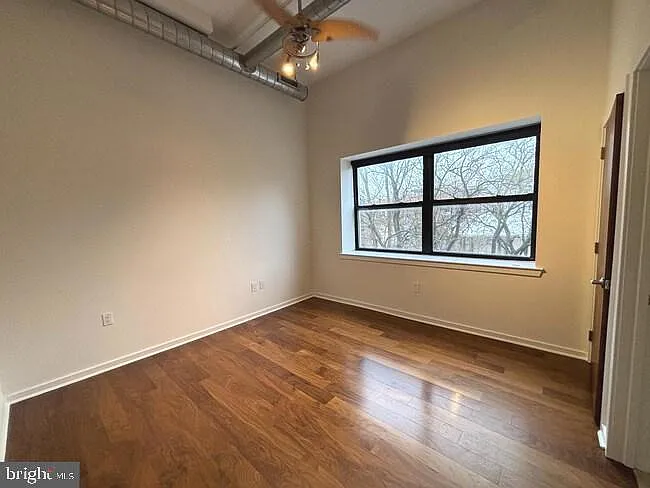 926 N 3rd St #3D — Photo 11