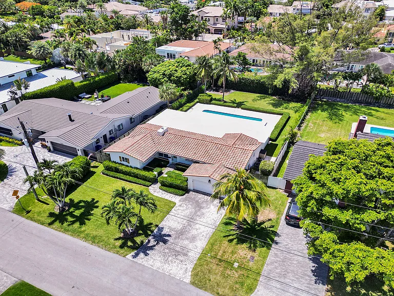 248 Codrington Dr — Photo 86