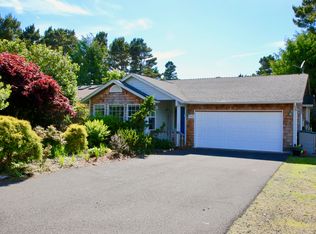 5945 La Plaza Pl, Lincoln City, OR 97367