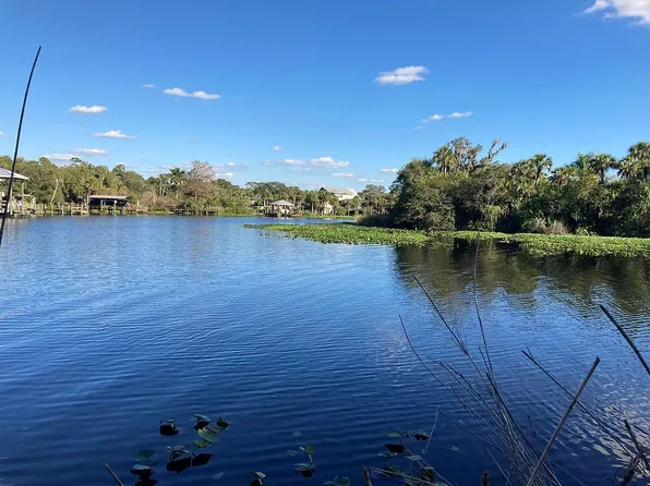 16500 Oakview Cir, Alva, FL 33920